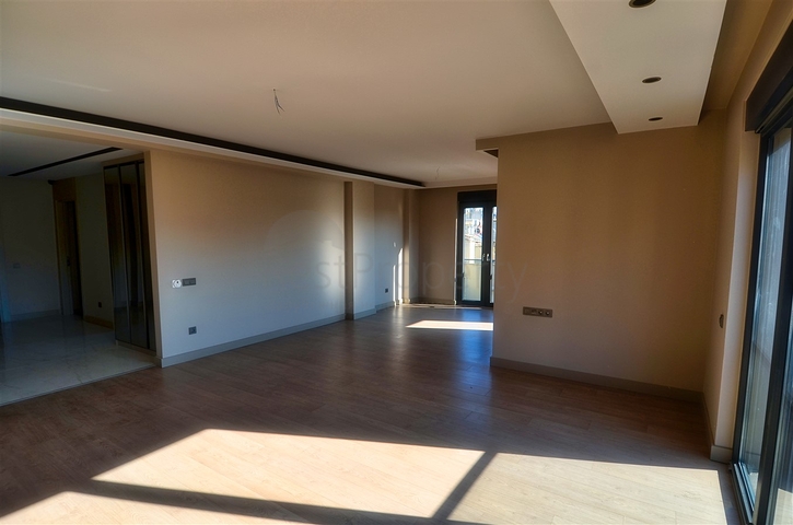 شقق 3 + 1 ، 4 + 1 مخطط لها في كونيالتي - أنطاليا