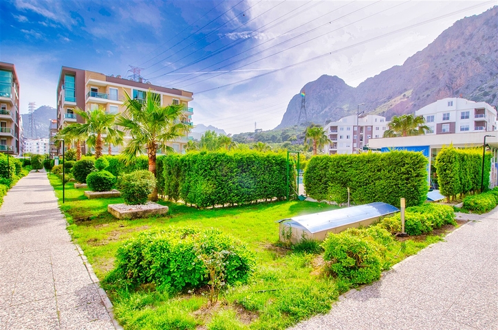 شقة 2 + 1 في منطقة هورما الصغيرة - أنطاليا