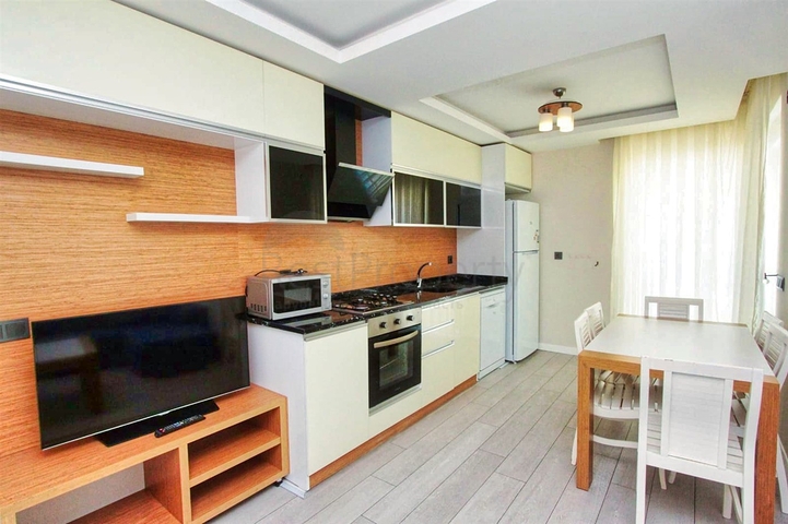 شقة 2 + 1 في منطقة هورما الصغيرة - أنطاليا