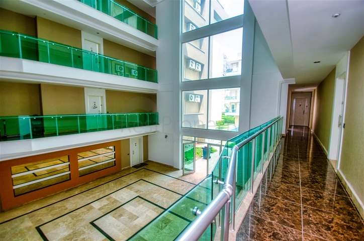 شقة 2 + 1 في منطقة هورما الصغيرة - أنطاليا