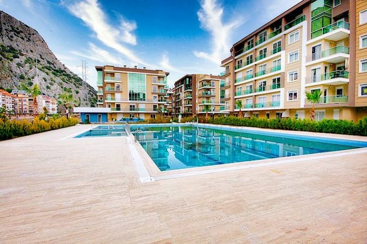 شقة 2 + 1 في منطقة هورما الصغيرة - أنطاليا