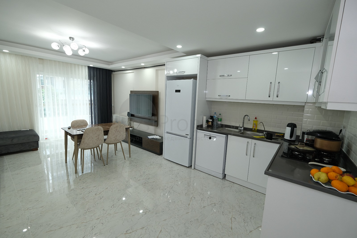 شقة 2 + 1 في منطقة ساريسو - أنطاليا