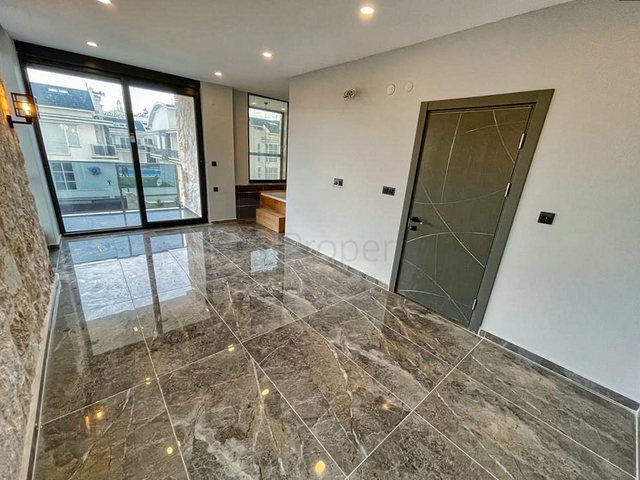  فيلا 3 + 1 في بيليك - أنطاليا