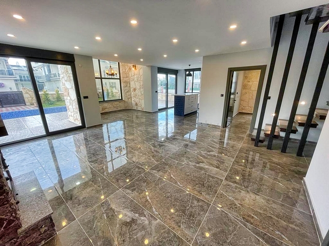  فيلا 3 + 1 في بيليك - أنطاليا