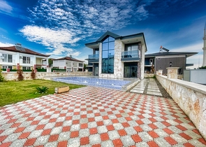  فيلا 3 + 1 في بيليك - أنطاليا