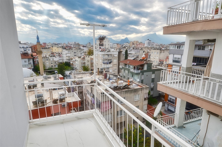 شقة 3 + 1 في منطقة جوفينليك - أنطاليا