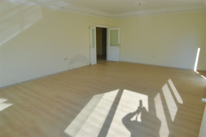 شقة 3 + 1 في منطقة كاجلايان - أنطاليا