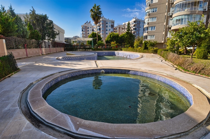 شقة 3 + 1 في منطقة كاجلايان - أنطاليا