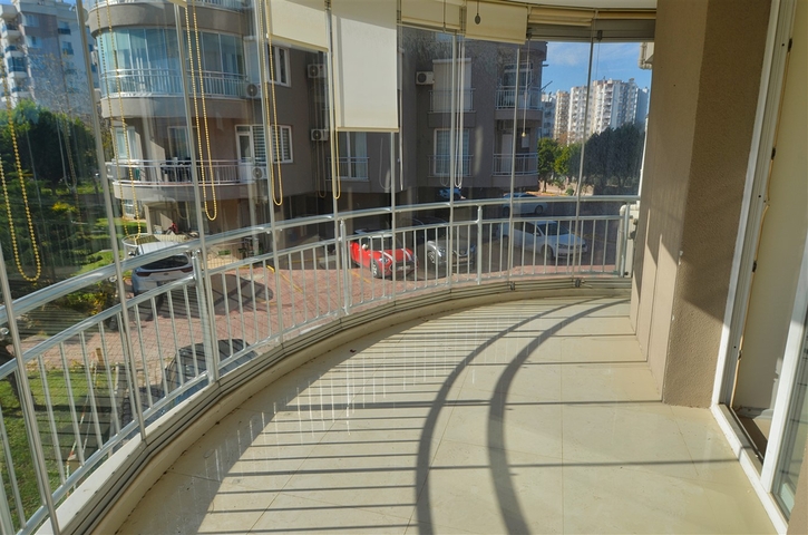 شقة 3 + 1 في منطقة كاجلايان - أنطاليا