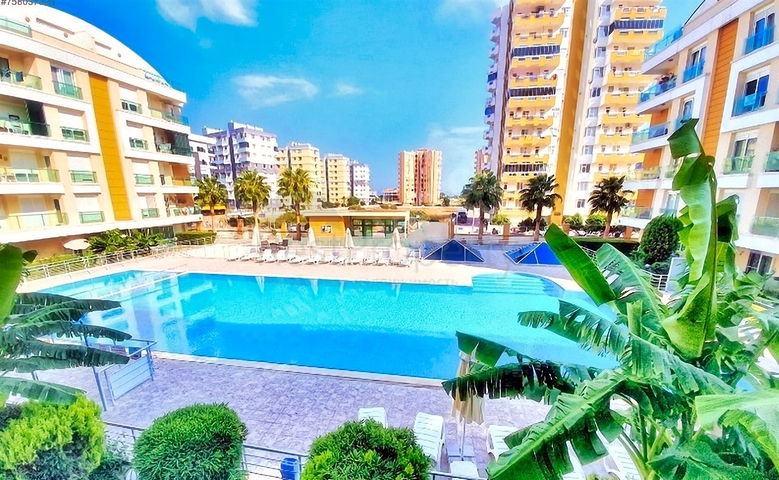 شقة 4 + 1 في منطقة ساريسو - أنطاليا