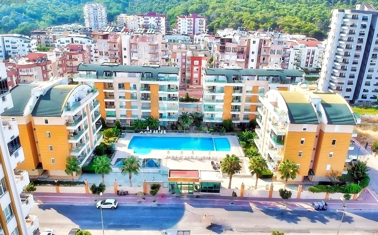 شقة 4 + 1 في منطقة ساريسو - أنطاليا