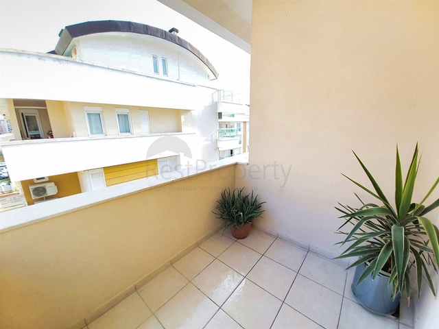 شقة 4 + 1 في منطقة ساريسو - أنطاليا