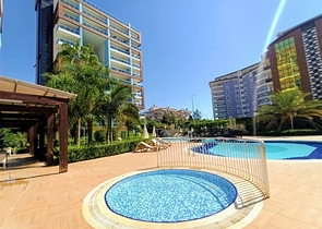 خلف مول الانيوم - شقة غرفة وصالة مفروشة -مجمع فاخر - في جيكجلي / الانيا 