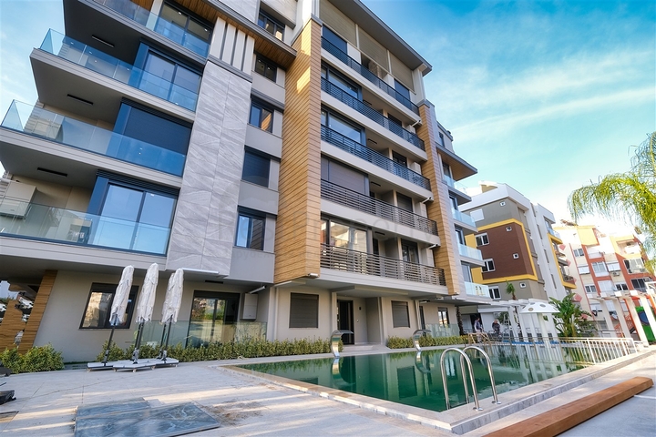 شقة 2 + 1 في منطقة ليمان - كونيالتي