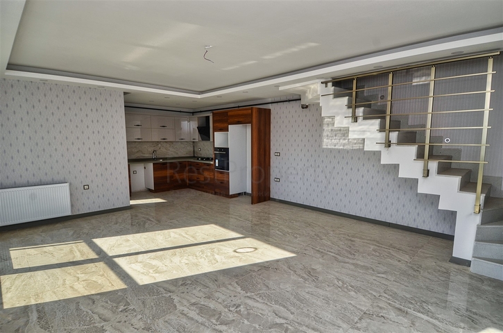 شقة 4 + 1 في منطقة هورما - أنطاليا