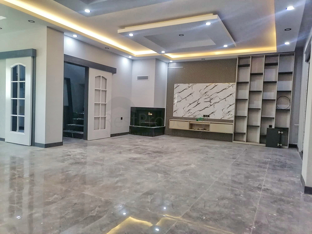  فيلا 7 + 1 في منطقة دوشمالتي - انطاليا