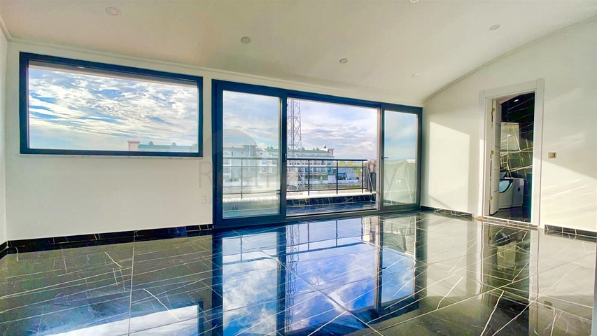  فيلا 5 + 1 في بيليك - أنطاليا