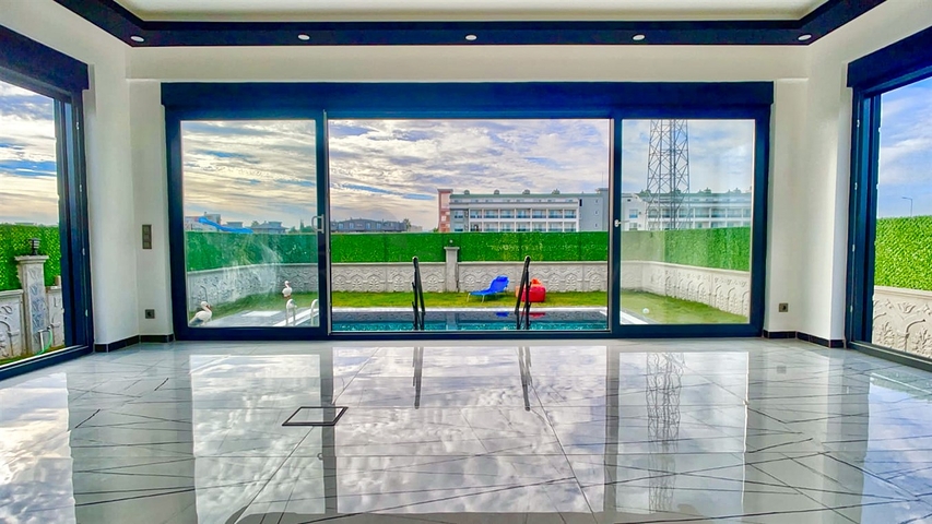  فيلا 5 + 1 في بيليك - أنطاليا