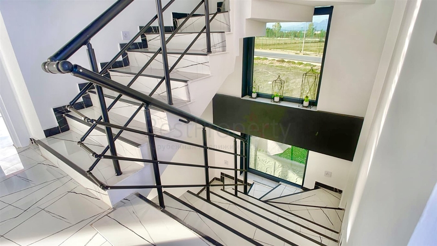  فيلا 5 + 1 في بيليك - أنطاليا