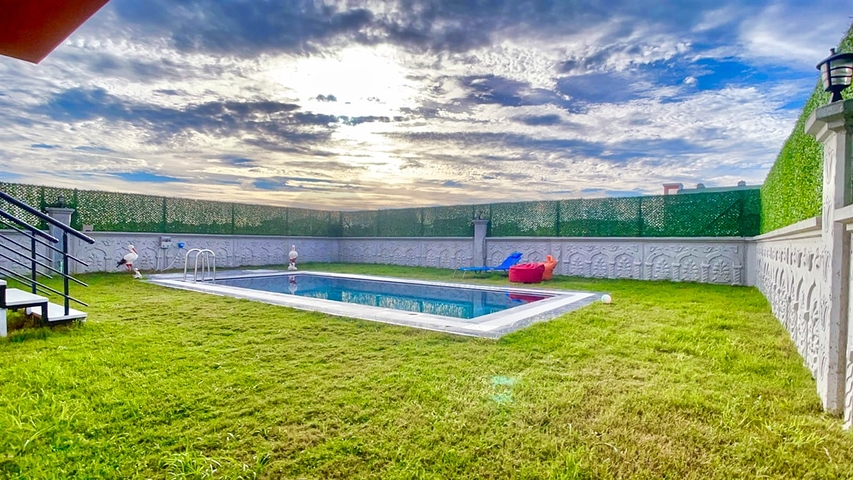  فيلا 5 + 1 في بيليك - أنطاليا