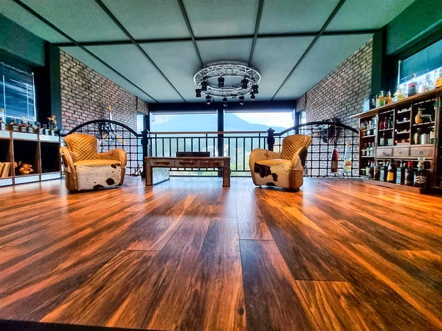 فيلا فاخرة 8 + 2  في كونيالتي - انطاليا