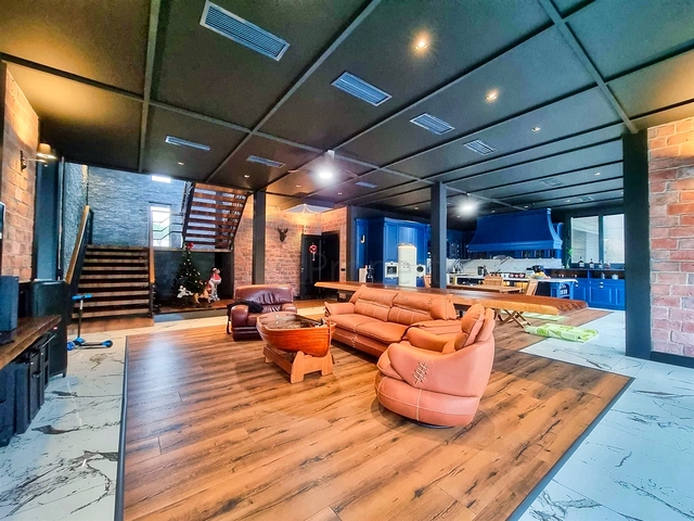 فيلا فاخرة 8 + 2  في كونيالتي - انطاليا