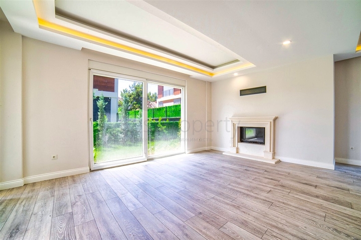 مجمع فلل 4 + 1 مخطط في دوشمالتي - أنطاليا