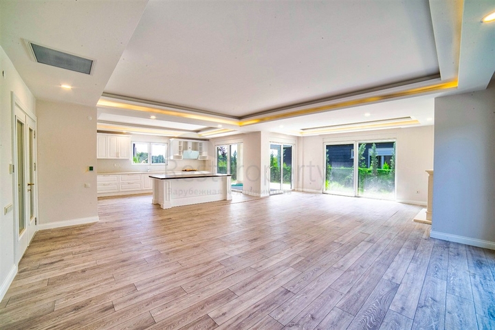 مجمع فلل 4 + 1 مخطط في دوشمالتي - أنطاليا