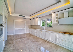 مجمع فلل 4 + 1 مخطط في دوشمالتي - أنطاليا