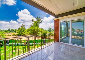 مجمع فلل 4 + 1 مخطط في دوشمالتي - أنطاليا