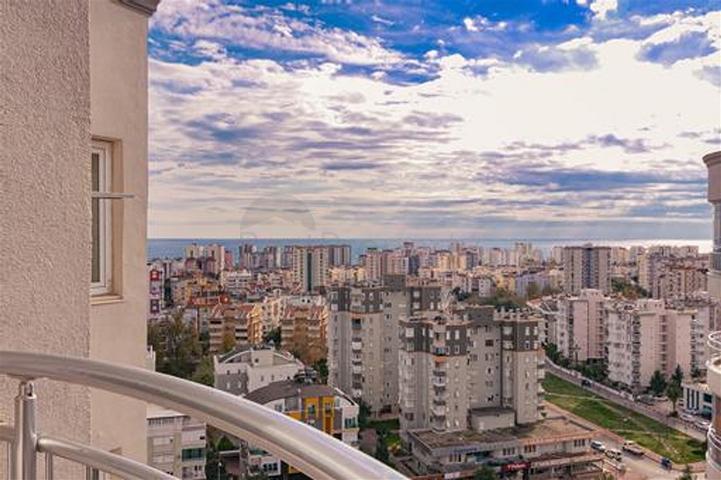 شقة 3 + 1 في منطقة كاجلايان - أنطاليا