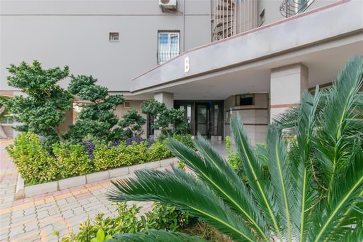 شقة 3 + 1 في منطقة كاجلايان - أنطاليا