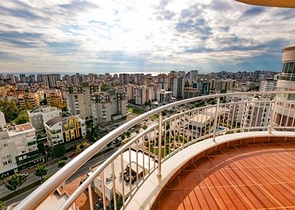 شقة 3 + 1 في منطقة كاجلايان - أنطاليا