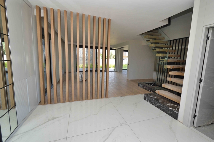 فلل في مجمع فاخر 5 + 1 في منطقة لارا المرموقة - أنطاليا