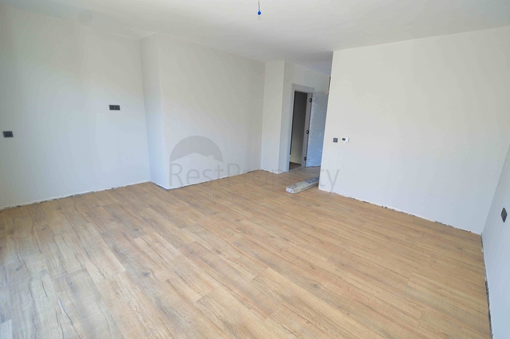 فلل في مجمع فاخر 5 + 1 في منطقة لارا المرموقة - أنطاليا