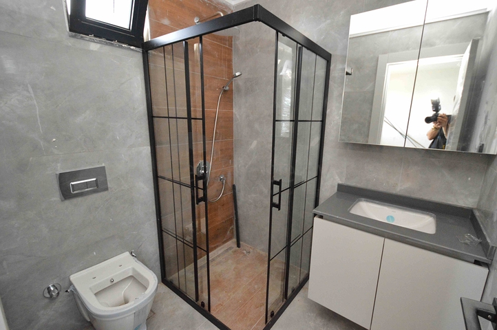 فلل في مجمع فاخر 5 + 1 في منطقة لارا المرموقة - أنطاليا