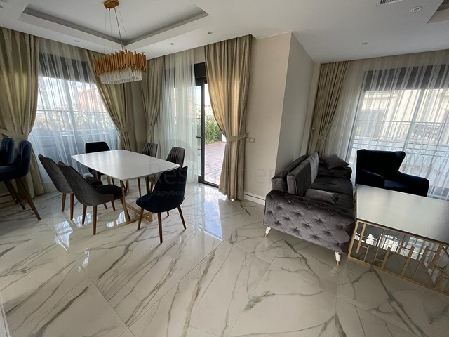  فيلا 4 + 1 في بيليك - أنطاليا