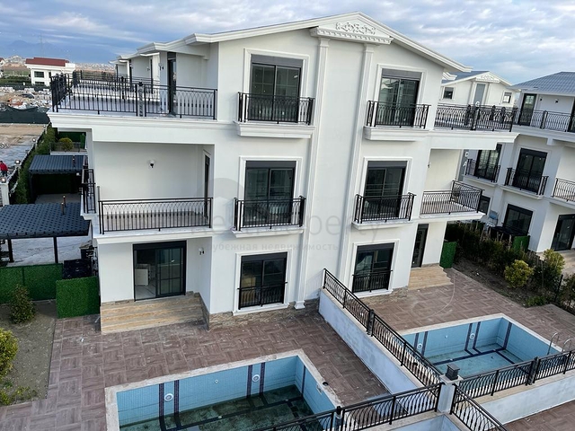  فيلا 4 + 1 في بيليك - أنطاليا