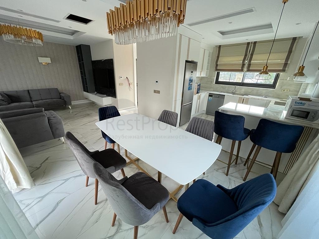  فيلا 4 + 1 في بيليك - أنطاليا