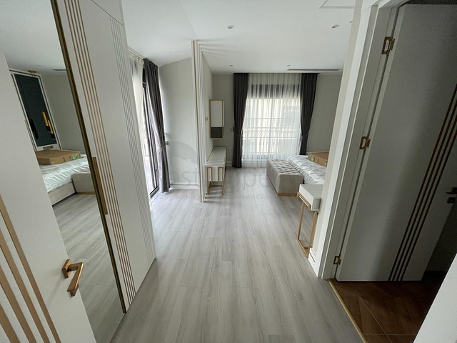  فيلا 4 + 1 في بيليك - أنطاليا