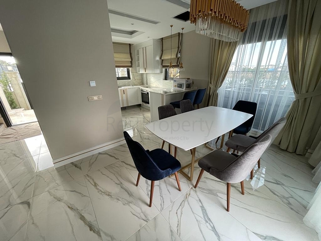  فيلا 4 + 1 في بيليك - أنطاليا