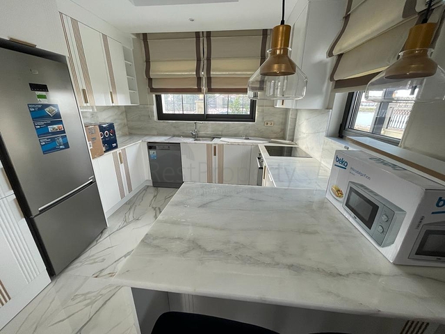  فيلا 4 + 1 في بيليك - أنطاليا