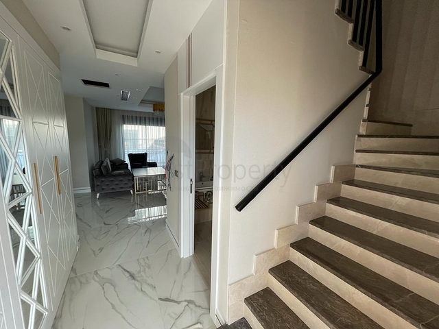  فيلا 4 + 1 في بيليك - أنطاليا