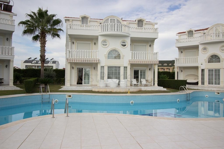 شقة 4 + 1 في بيليك - أنطاليا