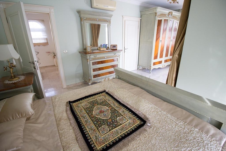 شقة 4 + 1 في بيليك - أنطاليا