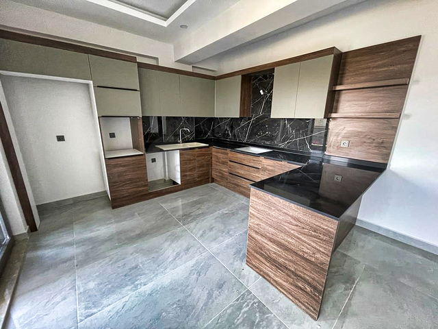 شقق 2 + 1 ، 4 + 1 لها في بيليك - أنطاليا