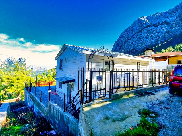  فيلا 3 + 1 في كونيالتي - انطاليا