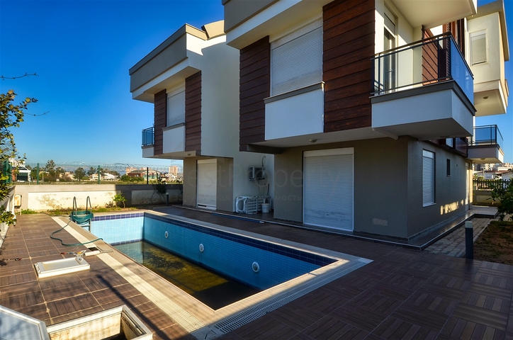 شقق 1 + 1 و 3 + 1 في منطقة لارا - أنطاليا