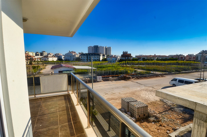 شقق 1 + 1 و 3 + 1 في منطقة لارا - أنطاليا