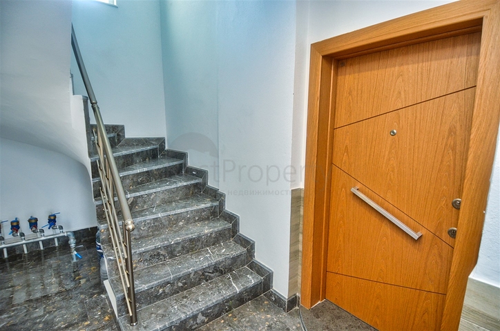 شقق 1 + 1 و 3 + 1 في منطقة لارا - أنطاليا